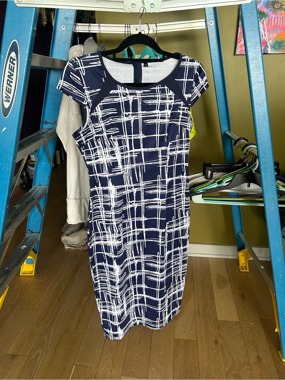 Navy & White Printed Cap-Sleeve Sheath Dress